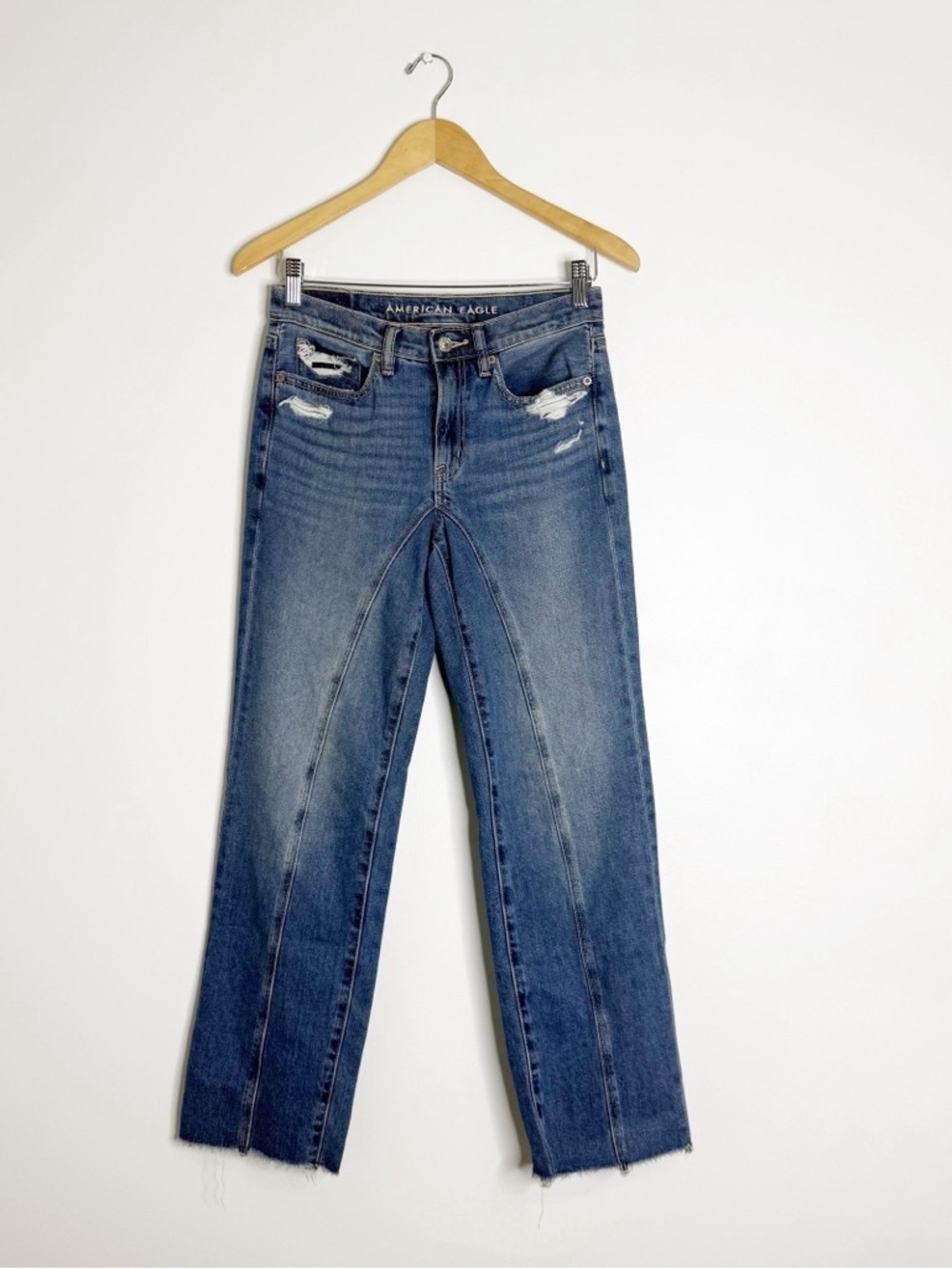 American Eagle Low Rise Baggy Straight Jeans 00 Short Distressed